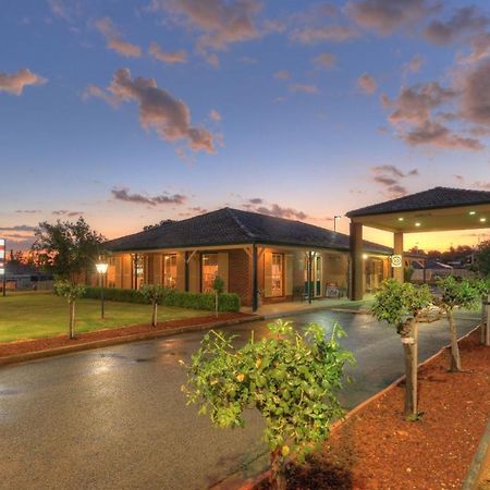Bushman'S Motor Inn Паркс Экстерьер фото