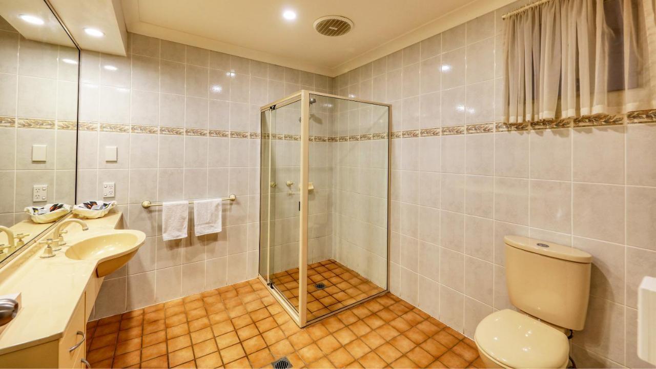 Bushman'S Motor Inn Паркс Экстерьер фото