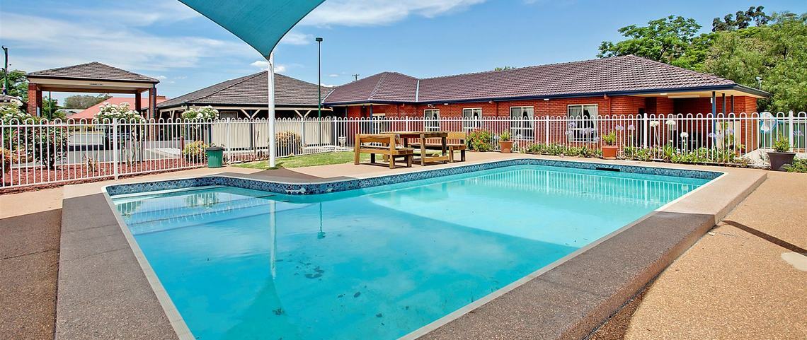 Bushman'S Motor Inn Паркс Экстерьер фото